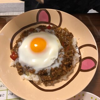 簡単☆目玉焼きのせキーマカレー